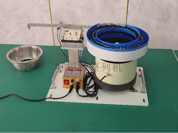 傳統振動盤OUT！現在工廠都在用零件自動整列機了