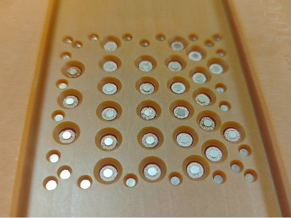 VC均溫板銅柱與粉環自動整列解決方案