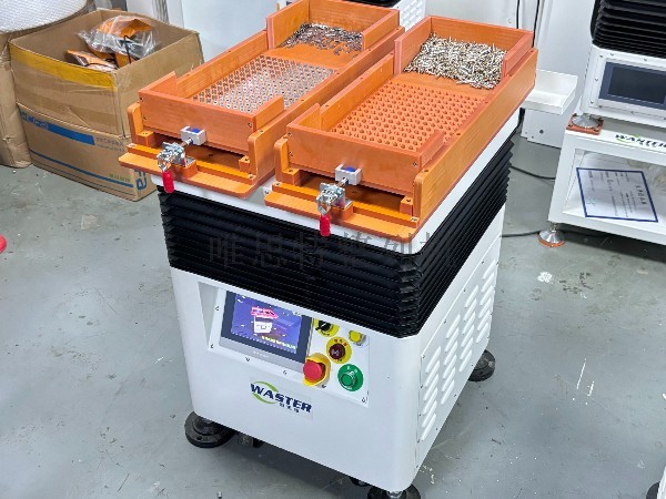 工廠自動化正從 “人工堆疊” 向 “設備替代” 快速轉變，你們排列還在用人工？